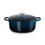 7.25qt Signature Cast Iron Round Dutch Oven, Nuit Product Image
