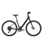 Verve 3 Low-Step Recreation Bike in Matte Trek Black/L Product Image