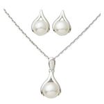 Pearl Earring & Necklace Set Product Image