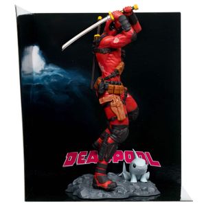 McFarlane Toys - Marvel 7.1" Deadpool 1:10th Scale Collectible with Scene (Deadpool #1) Product Image