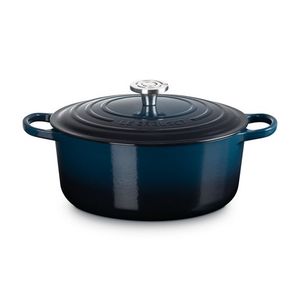 7.25qt Signature Cast Iron Round Dutch Oven, Nuit Product Image