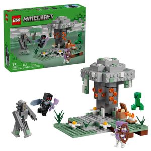 LEGO - Minecraft The Pale Garden Building Toy 21586 Product Image